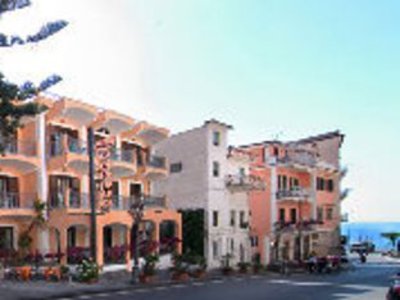 Hotel Santa Lucia in Minori, Neapel Außenaufnahme