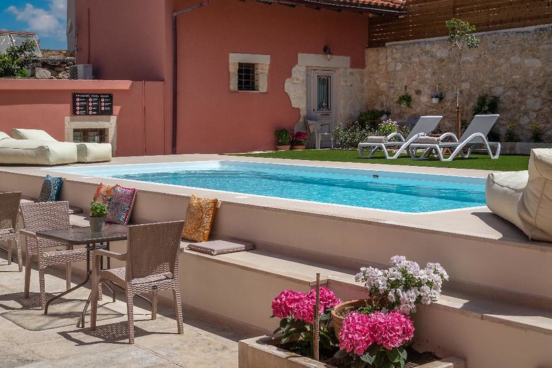 Arhontiko Villa in Archanes, Heraklion (Kreta) Pool