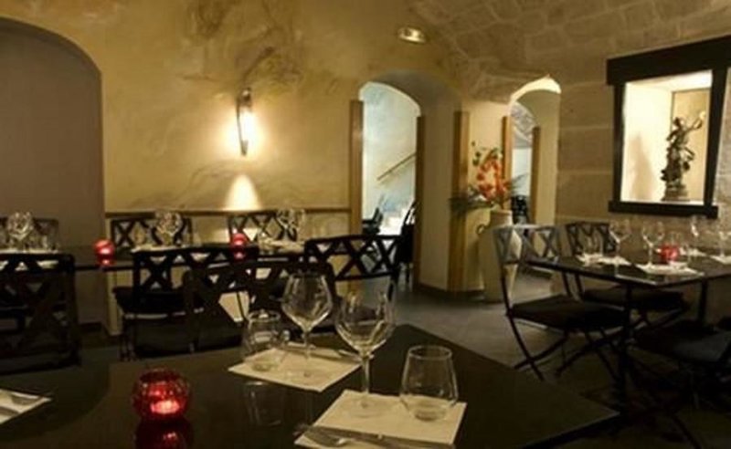 Grand Hôtel du Calvados in Paris, Paris-Charles De Gaulle Restaurant