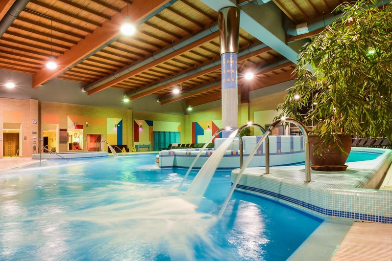 Hotel Azúr in Siófok, Budapest (HU) Hallenbad