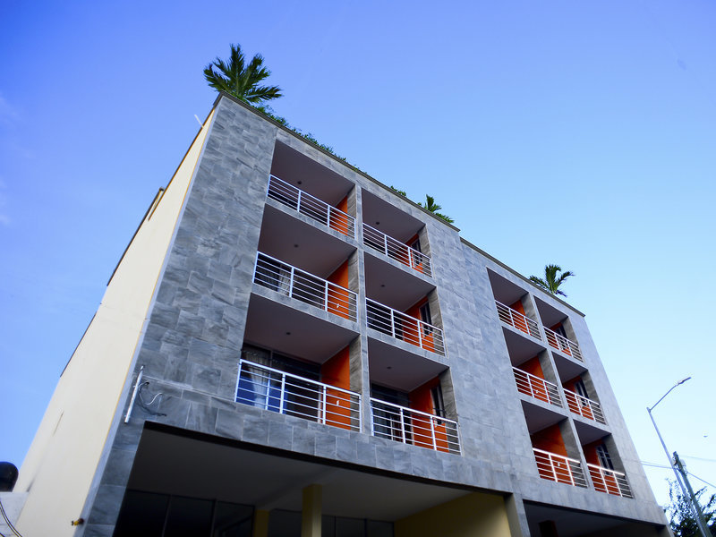 Sunrise 42 Suites in Playa del Carmen, Cancun Außenaufnahme
