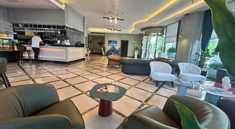 Four Points Express by Sheraton Antalya Lara in Antalya, Antalya Lounge/Empfang