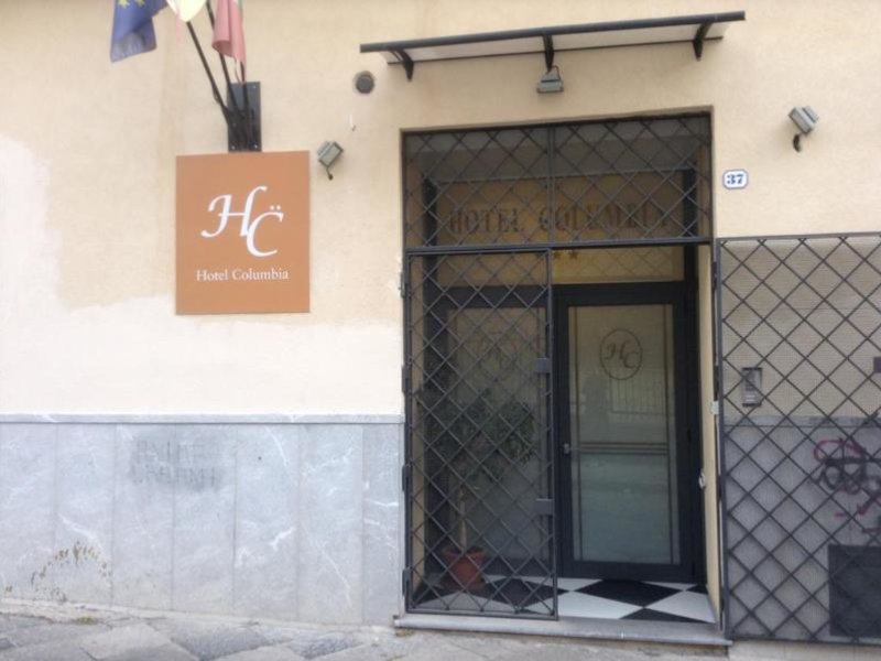 Columbia in Palermo, Palermo Außenaufnahme