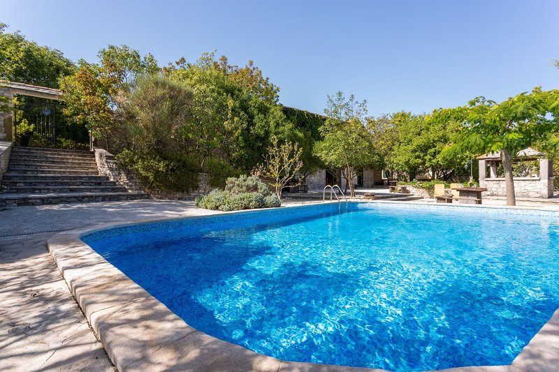 Landhaus Nono Ban in Gornji Humac, Split (Kroatien) Pool