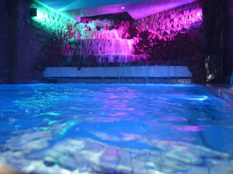 Hallenbad
