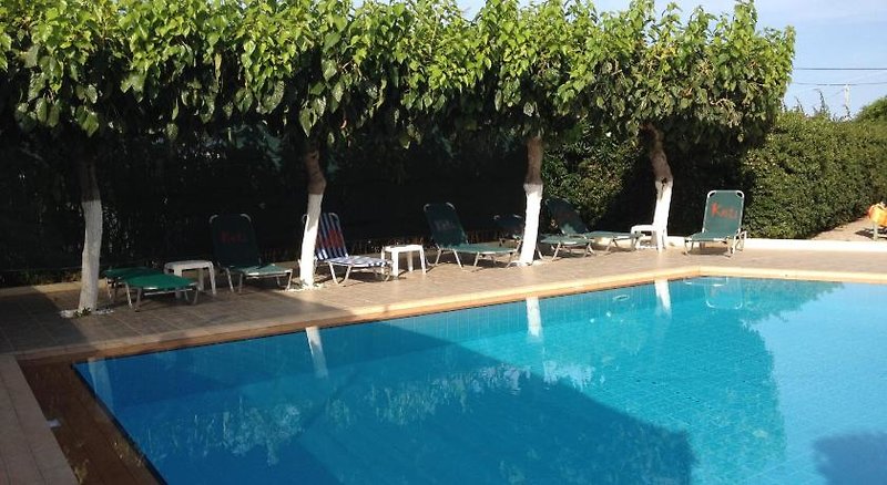 Keti Apartments in Pigianos Kambos, Chania (Kreta) Pool