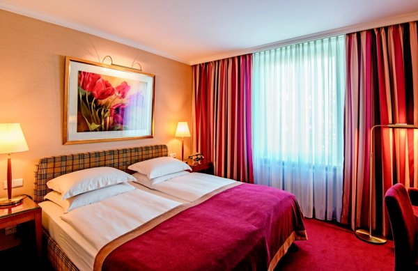 Best Western Plus Hotel St. Raphael in Hamburg, Hamburg (DE) Wohnbeispiel