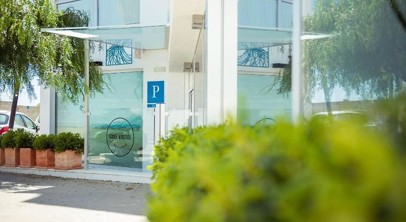 Take Hostel Conil in Conil de la Frontera, Jerez De La Frontera Außenaufnahme