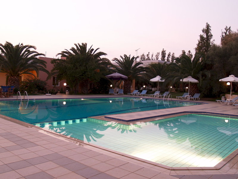 Kyriaki Hotel in Daratsos, Chania (Kreta) Pool