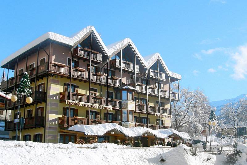 Hotel Monte Giner in Marilleva, Außenaufnahme