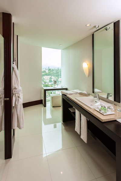 NH Collection Guadalajara Providencia in Guadalajara, Puerto Vallarta (Mexico) Badezimmer