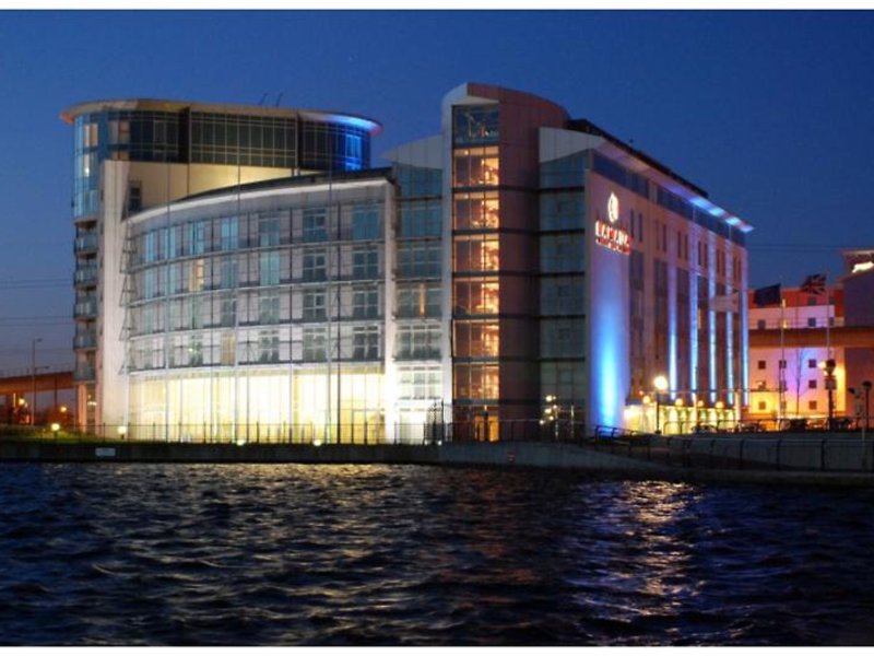 DoubleTree by Hilton Hotel London ExCel in London, London-Stansted Außenaufnahme