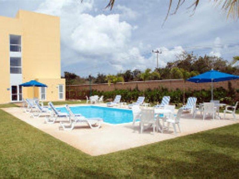 City Express Tula in Atitalaquia, Mexiko-Stadt (Mexico) Pool