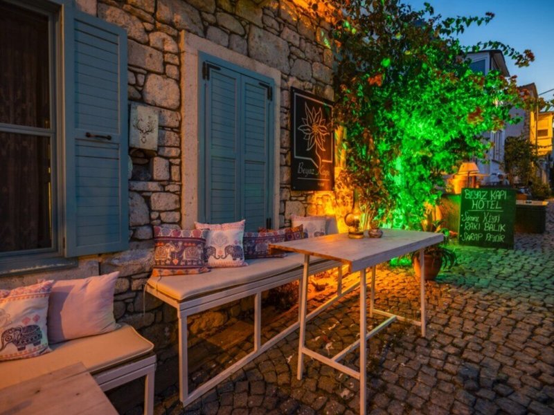 Beyaz Kapi Boutique Hotel in Çesme, Izmir Landschaft