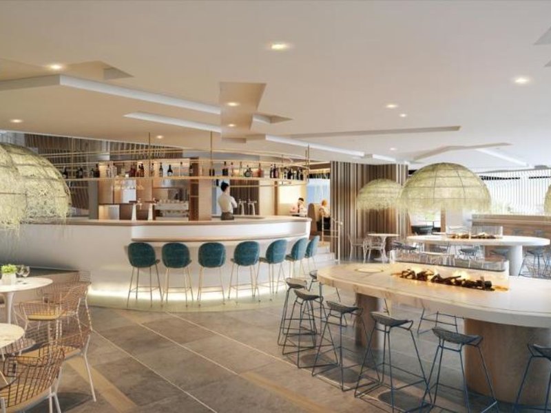 Novotel London Heathrow Airport T1 T2 and T3 in London, London-Stansted Bar