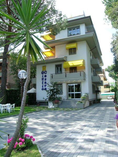 Hotel Giulio Cesare in Cinquale, Pisa Außenaufnahme