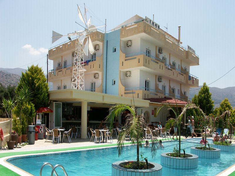 Nikos Hotel in Malia, Heraklion (Kreta) Außenaufnahme