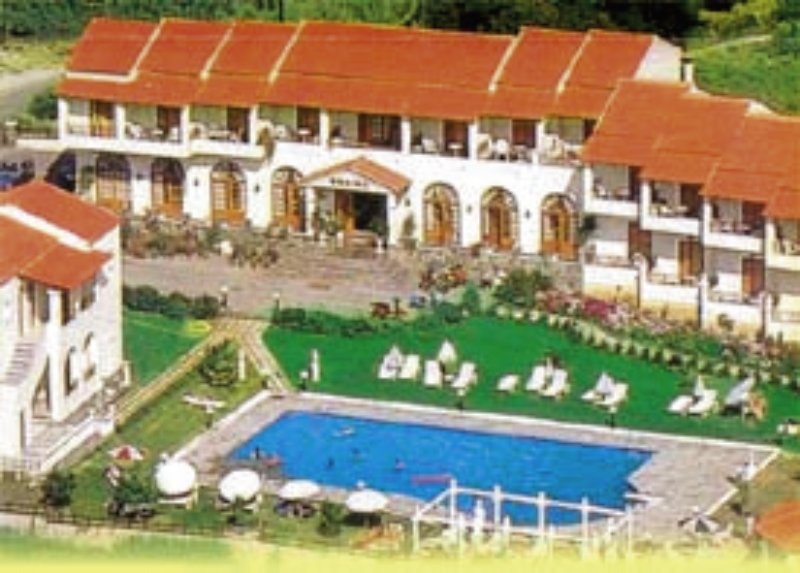 Regina in Vassilatika, Korfu Pool