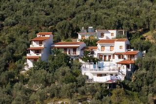 Fengeros Village in Megali Ammos, Skiathos Adventure