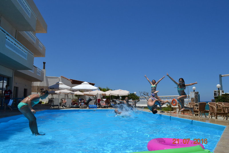 Sunset Beach in Kokkini Hani, Heraklion (Kreta) Pool