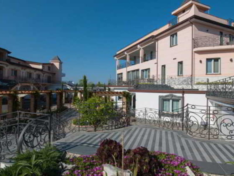 L'Araba Fenice Hotel & Resort in Altavilla Silentina, Neapel Außenaufnahme