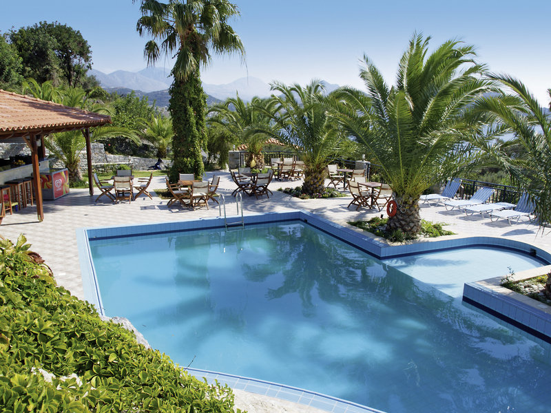 Souda Bay Appartements in Souda, Chania (Kreta) Außenaufnahme
