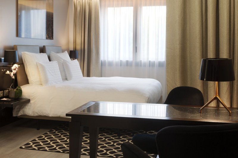 AC Hotel Paris Porte Maillot in Paris, Paris-Charles De Gaulle Wohnbeispiel