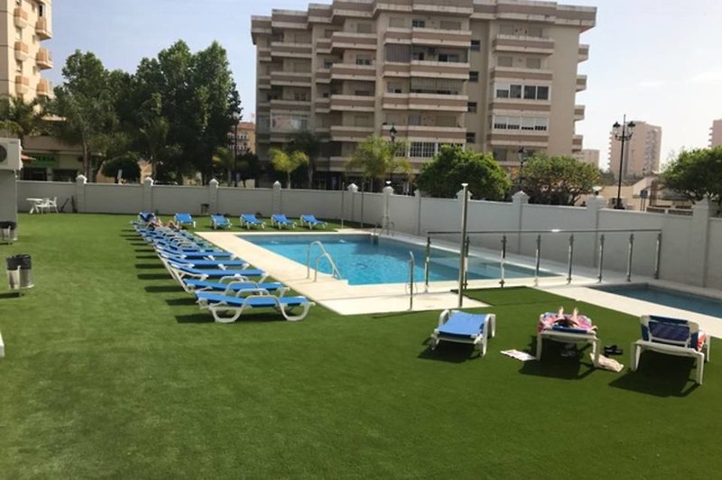 Veramar Aparthotel in Fuengirola, Malaga Pool