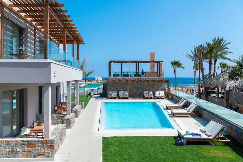 High Beach White in Malia, Heraklion (Kreta) Pool