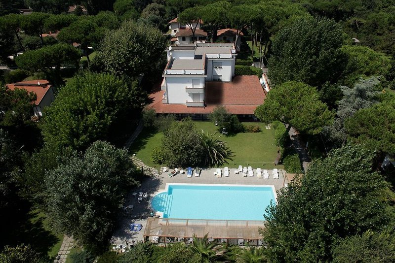 Hotel La Bussola in Marina di Massa, Pisa Außenaufnahme