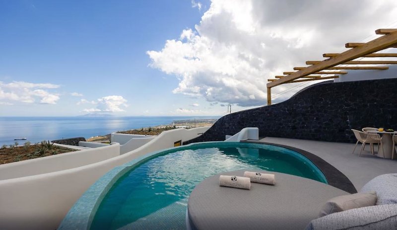 Secret Path Luxury Villas in Imerovigli, Santorini Pool