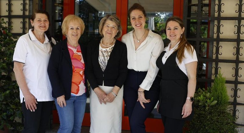 Tiffany in Meran, Bolzano Personen