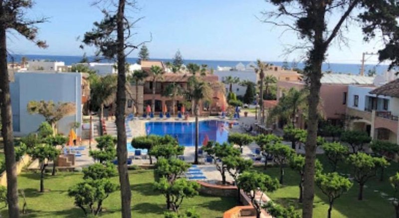 Omega Platanias Hotel Village in Platanias (Chania), Chania (Kreta) Außenaufnahme