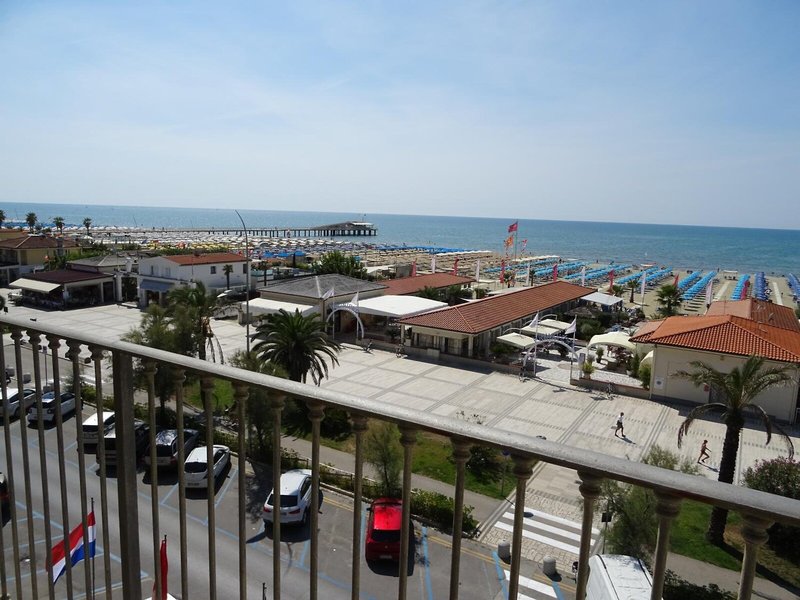 Sole e mare in Lido di Camaiore, Pisa Außenaufnahme