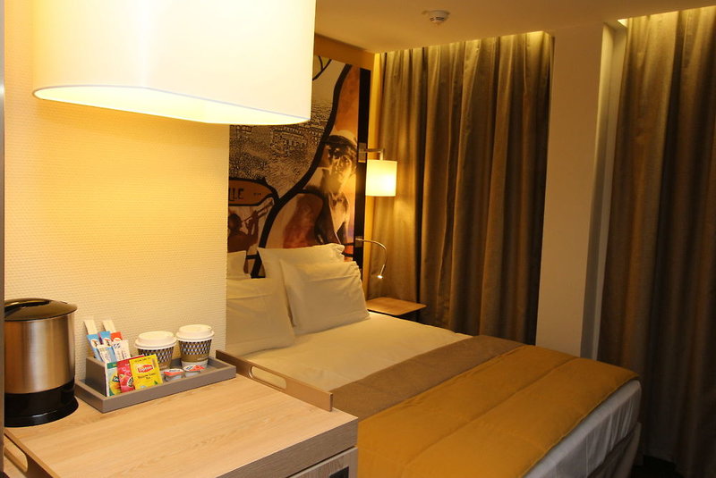Mercure Paris Pigalle Sacré Coeur in Paris, Paris-Charles De Gaulle Wohnbeispiel