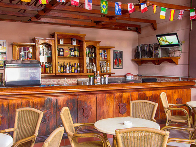 Bar