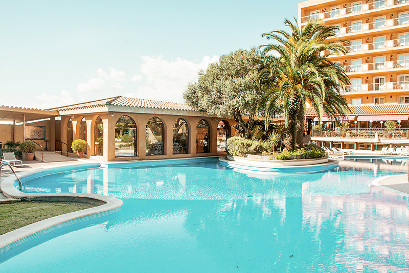 Luna Park Yoga & Spa Hotel in Malgrat de Mar, Barcelona Pool