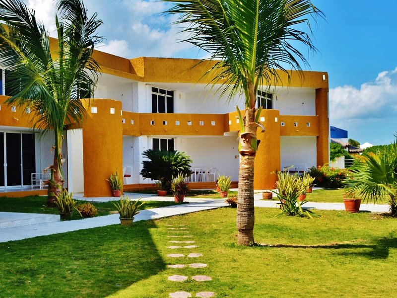 Arrecifes Suites in Puerto Morelos, Cancun Außenaufnahme