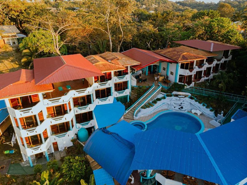 Hotel Planeta Sano in Quepos, Liberia Pool