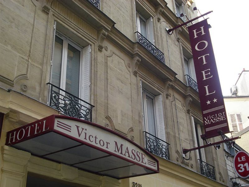 Victor Masse in Paris, Paris-Charles De Gaulle Außenaufnahme