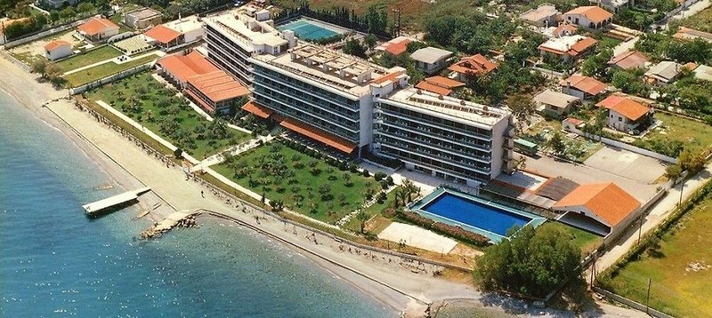 Calamos Beach Hotel in Agioi Apostoli, Athen Außenaufnahme