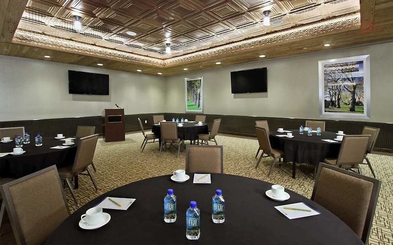 Hilton Garden Inn New York/Midtown Park Ave in New York City, New York (John F Kennedy) Konferenzraum