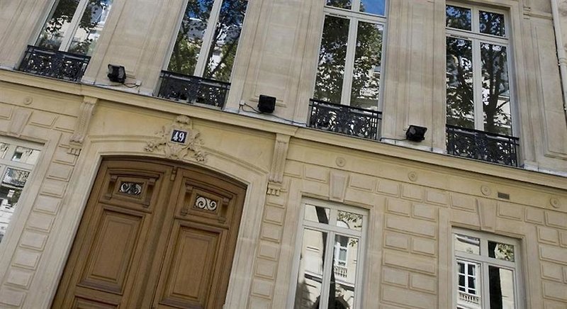 Suites Hôtel Helzear Champs Elysées in Paris, Paris-Charles De Gaulle Wohnbeispiel