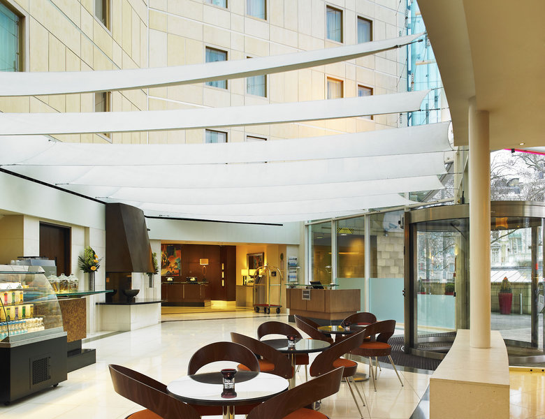 London Marriott Hotel Kensington in London, London-Heathrow Lounge/Empfang