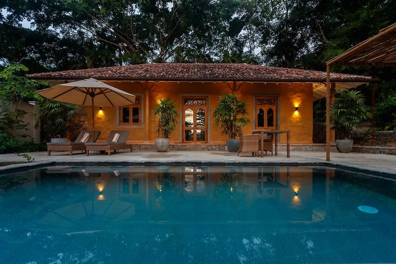 Kahanda Kanda in Galle, Colombo Pool