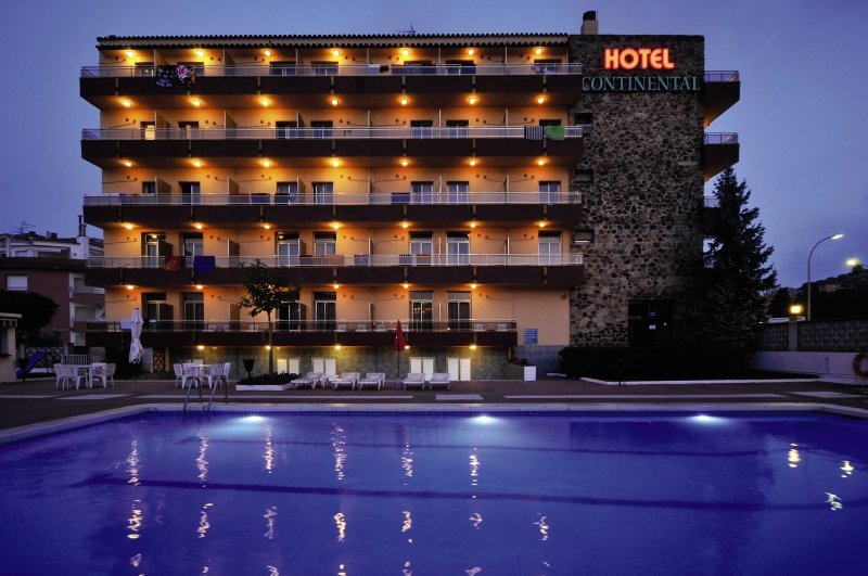BLUESEA Continental in Tossa de Mar, Barcelona Außenaufnahme