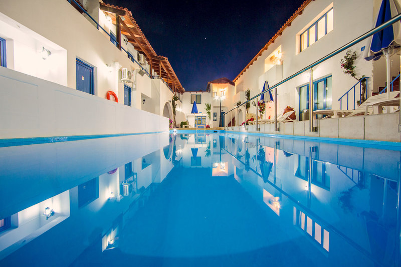 Iliana in Panormos, Chania (Kreta) Pool
