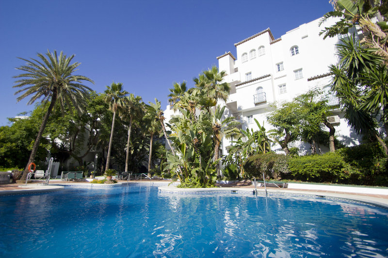 Royal Oasis Club at Pueblo Quinta in Benalmádena, Malaga Pool