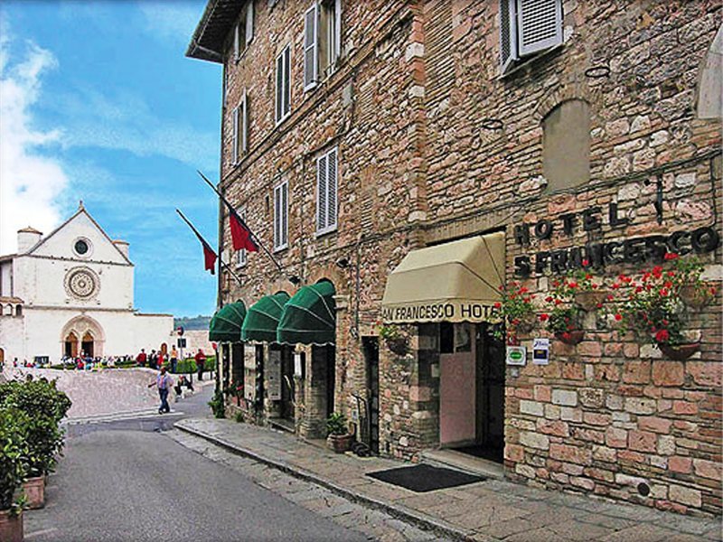 San Francesco in Assisi, Perugia Außenaufnahme