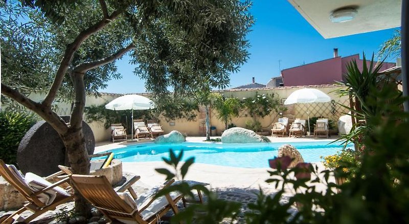 Villa Canu in Oristano, Cagliari Pool